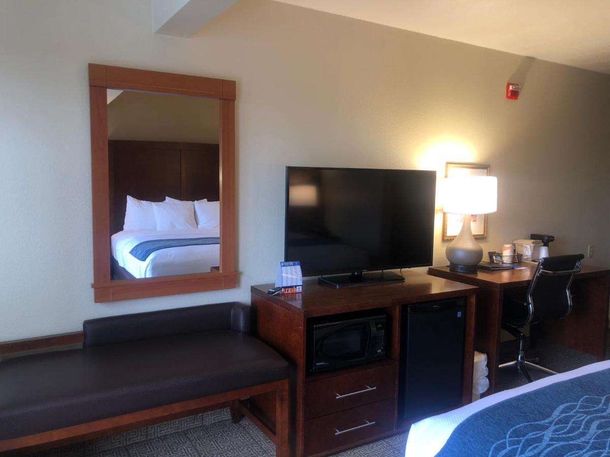 Comfort Inn & Suites Ukiah Mendocino County Экстерьер фото
