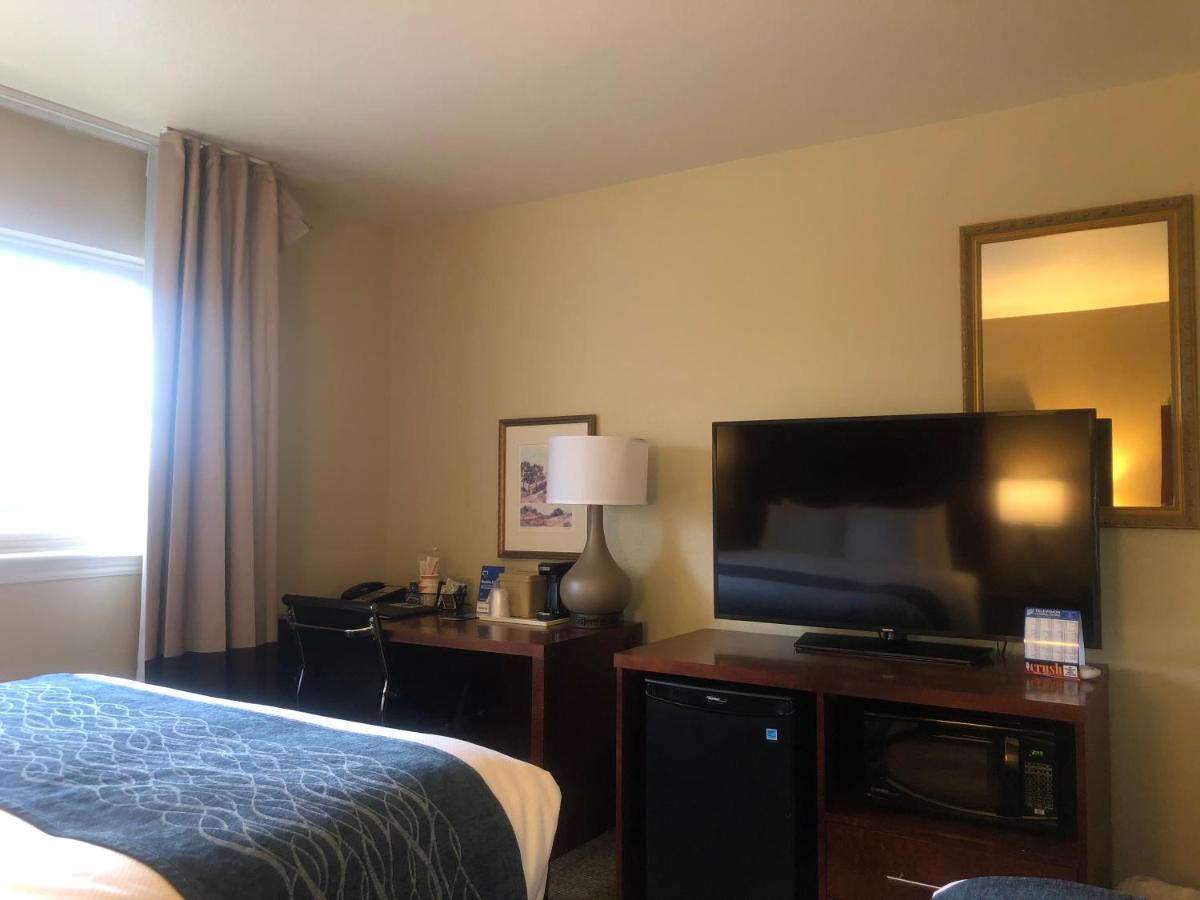 Comfort Inn & Suites Ukiah Mendocino County Экстерьер фото
