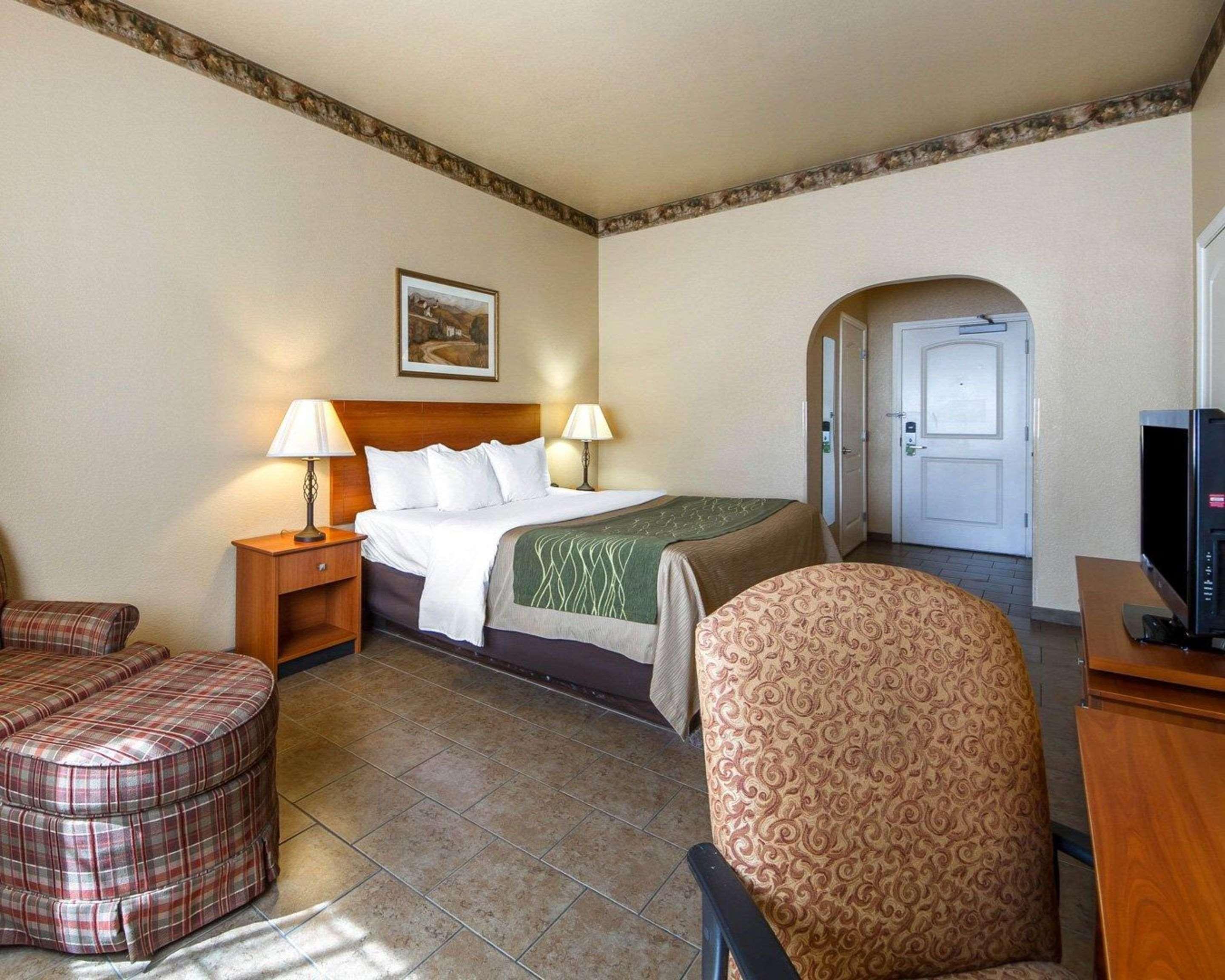 Comfort Inn & Suites Ukiah Mendocino County Экстерьер фото