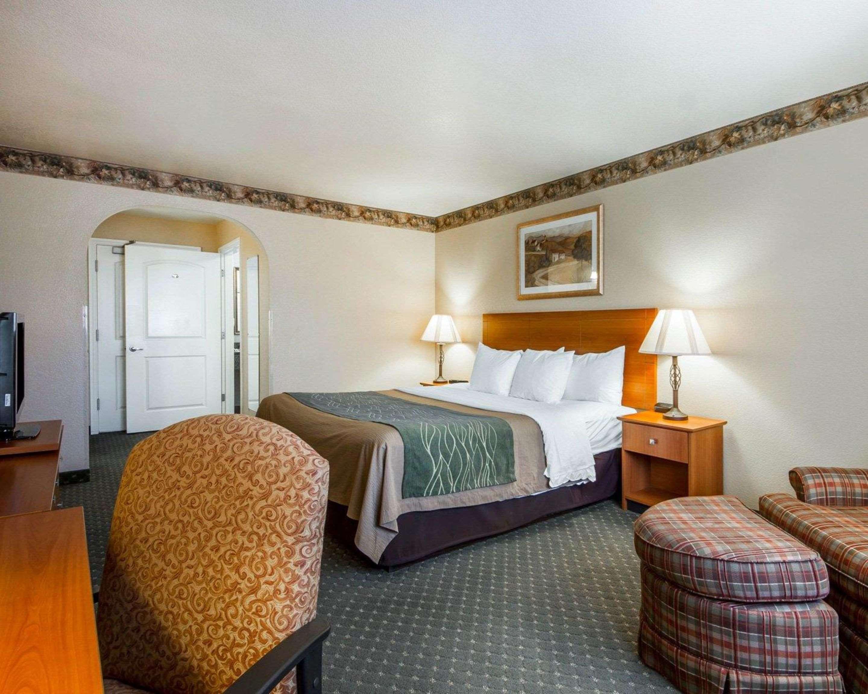 Comfort Inn & Suites Ukiah Mendocino County Экстерьер фото