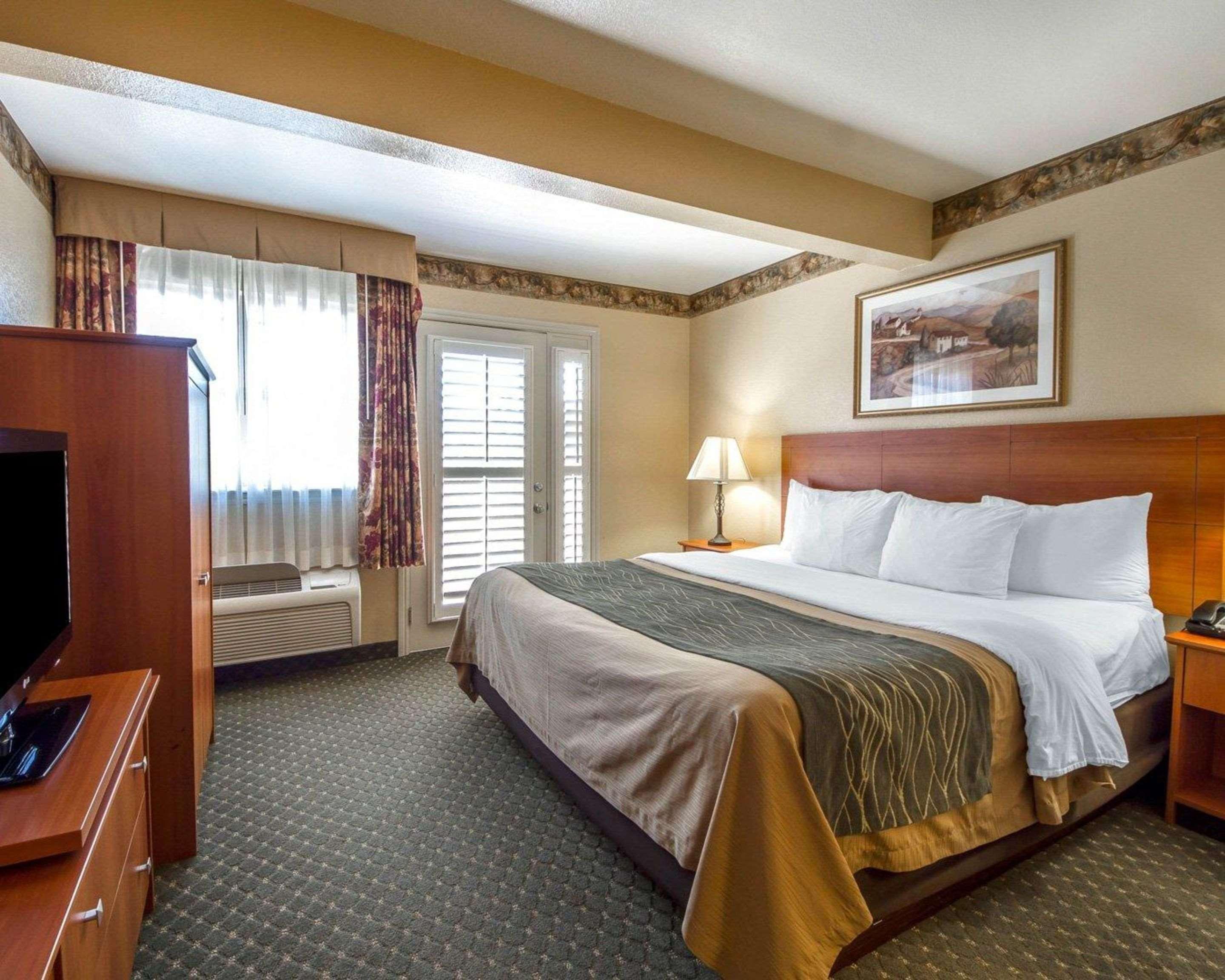 Comfort Inn & Suites Ukiah Mendocino County Экстерьер фото