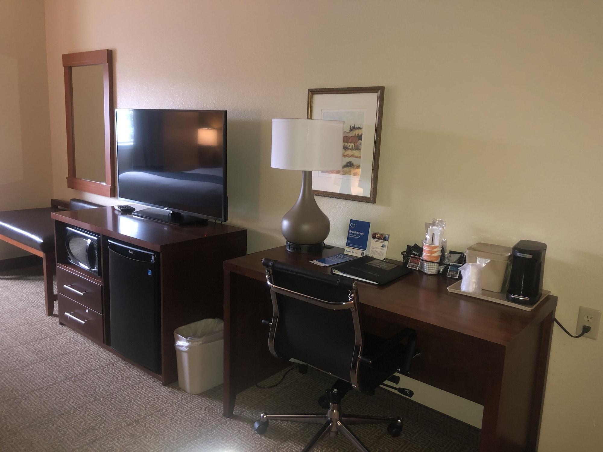 Comfort Inn & Suites Ukiah Mendocino County Экстерьер фото