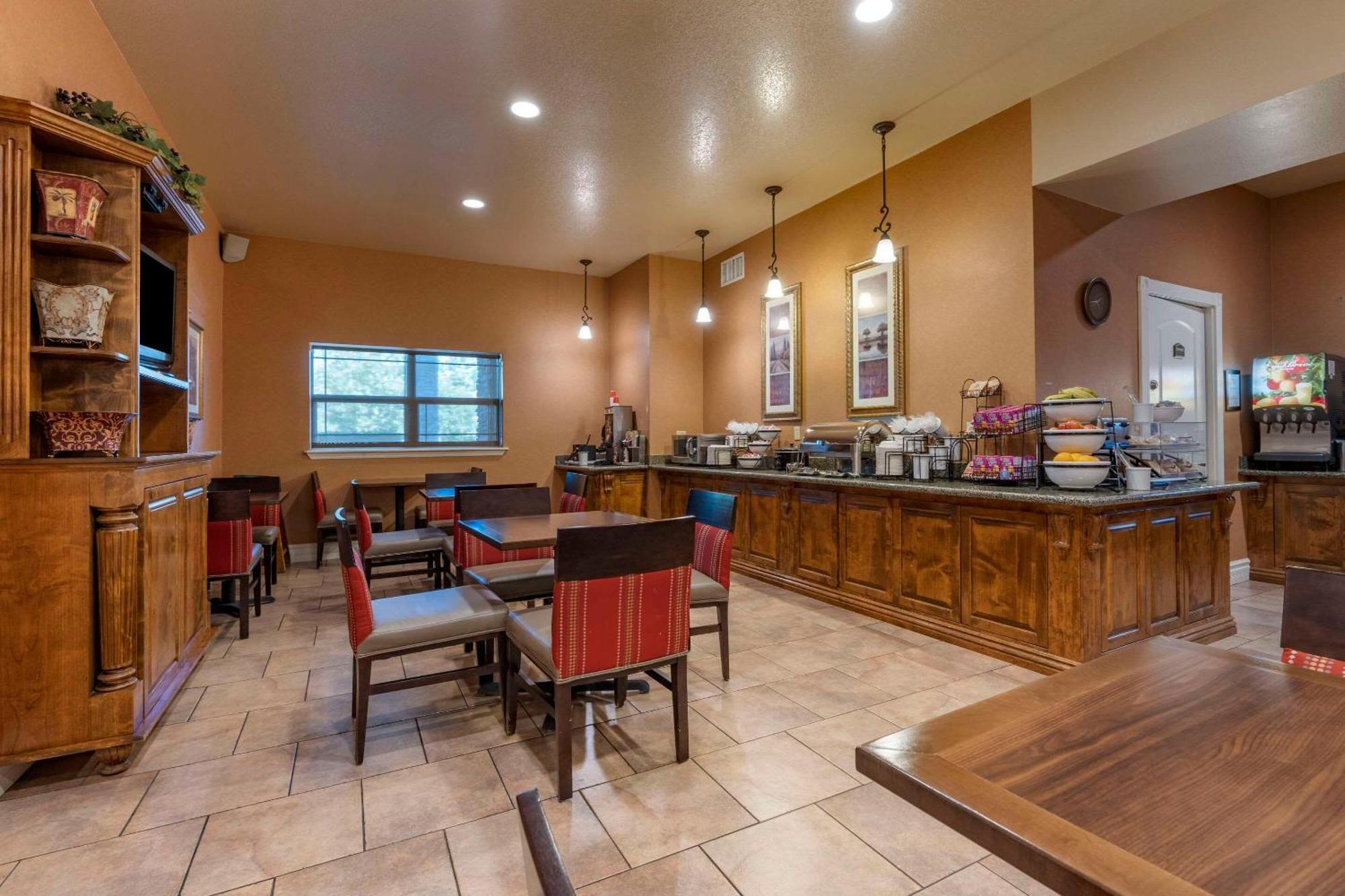 Comfort Inn & Suites Ukiah Mendocino County Экстерьер фото