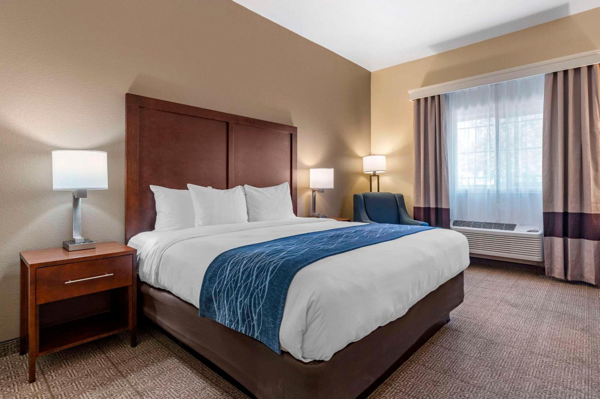 Comfort Inn & Suites Ukiah Mendocino County Экстерьер фото