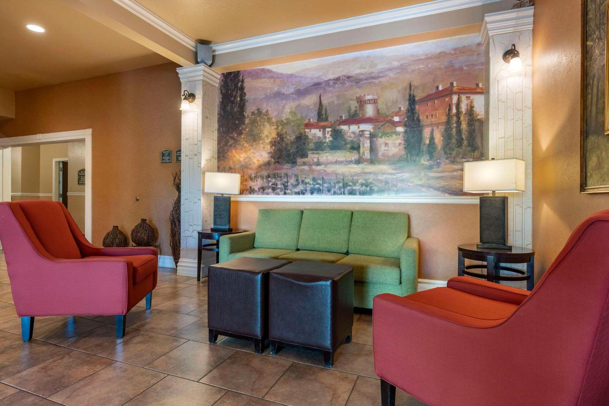 Comfort Inn & Suites Ukiah Mendocino County Экстерьер фото